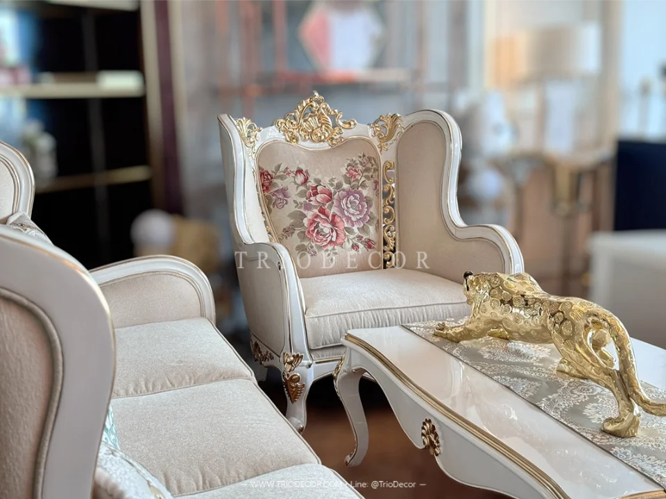 ROSEMARIA CLASSIC ROYAL SOFA SET : ชุดโซฟาหลุยส์ 3ชิ้น (3+2+1ที่นั่ง) พร้อมหมอนอิงและโต๊ะกลางสุดหรู รุ่น โรสมาเรีย